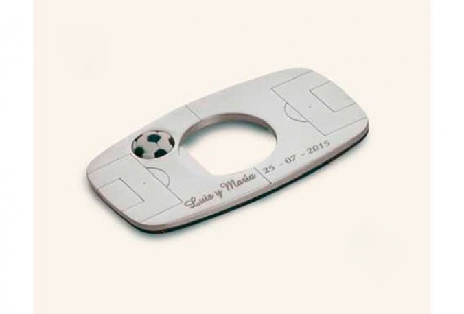 Abrebotellas imán campo de futbol